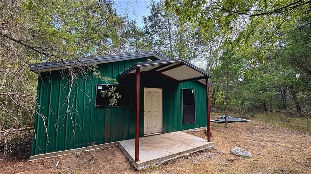 10.46 acres in Milam County - photo 4