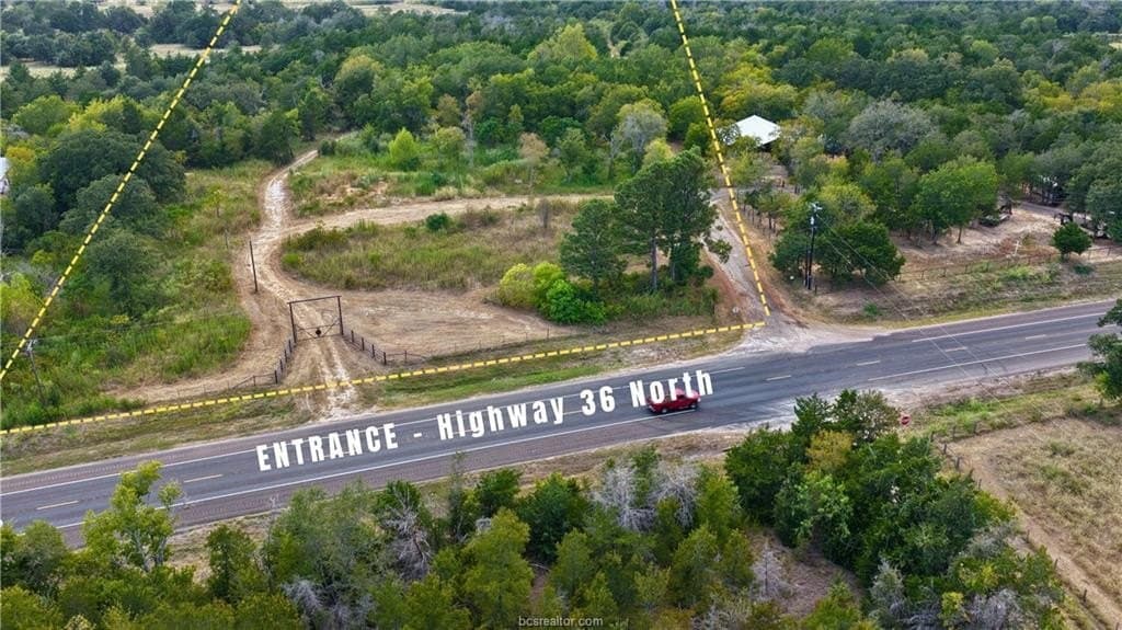 10.46 acres in Milam County - photo 9