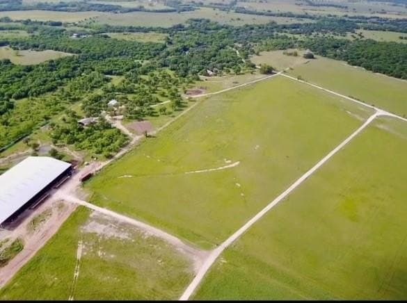 10.17 acres in Comanche County gallery image 3