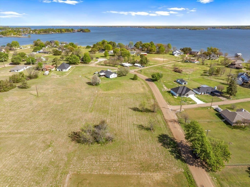 0.77 acres in Henderson County - photo 7
