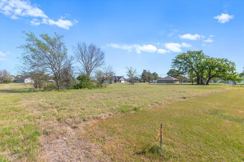 0.77 acres in Henderson County - photo 14