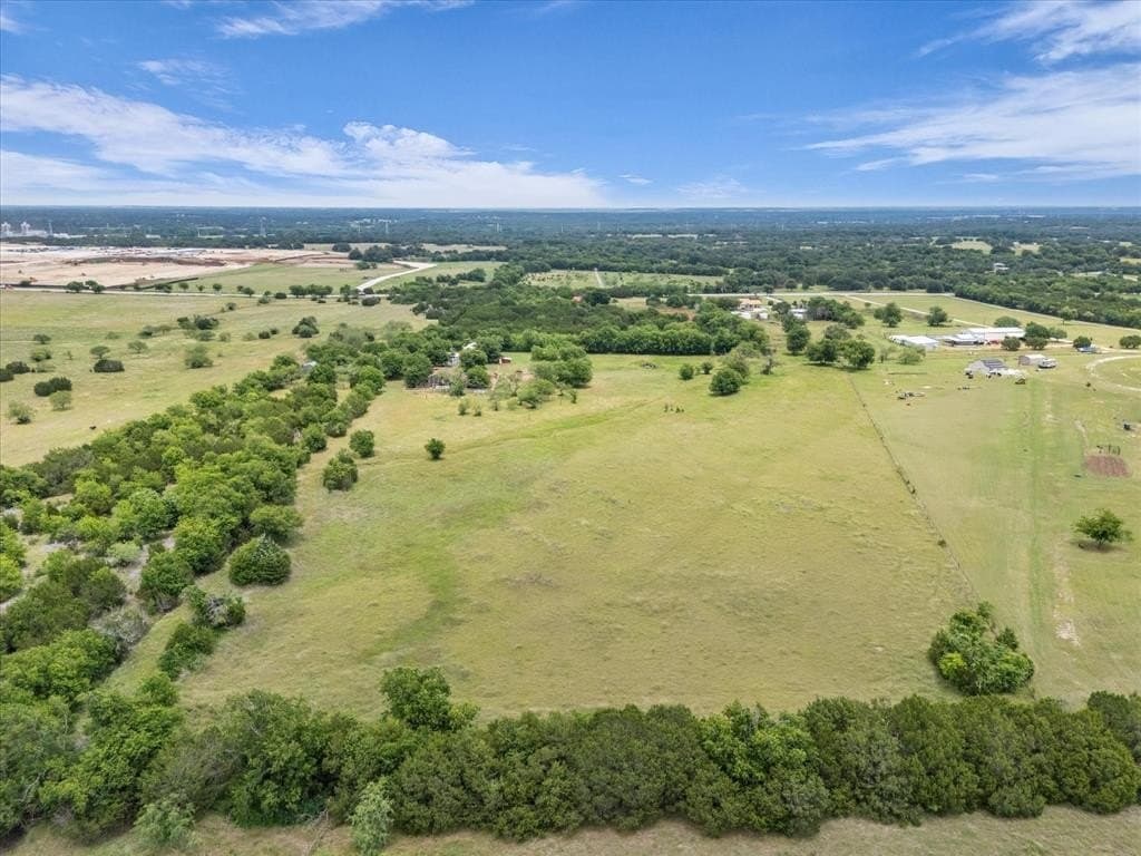 10 acres in Bosque County gallery image 3