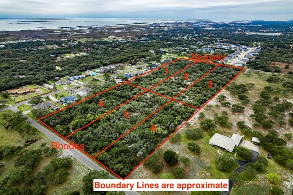 2.3 acres in San Patricio County