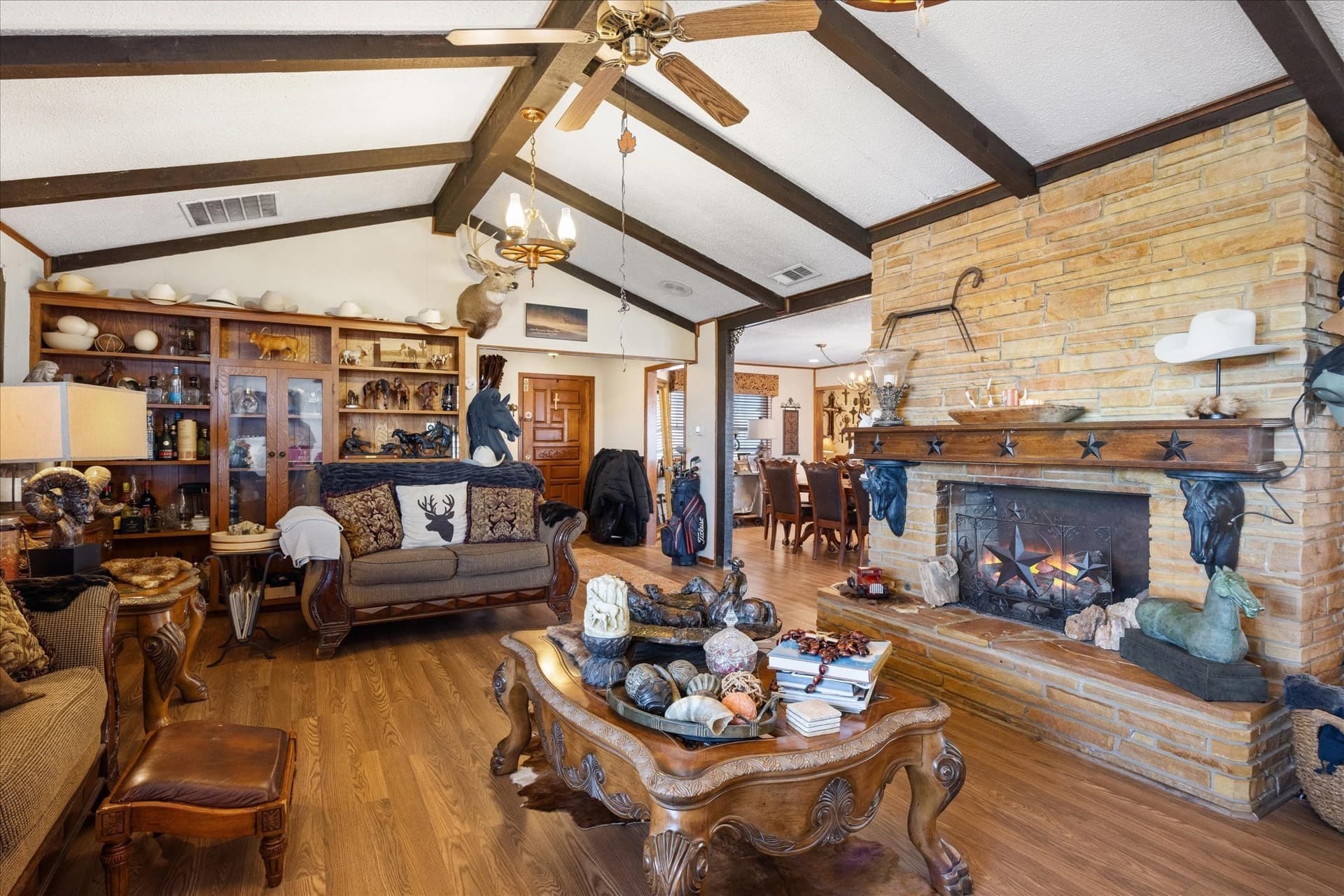 297.64 acres in Comanche County - photo 4