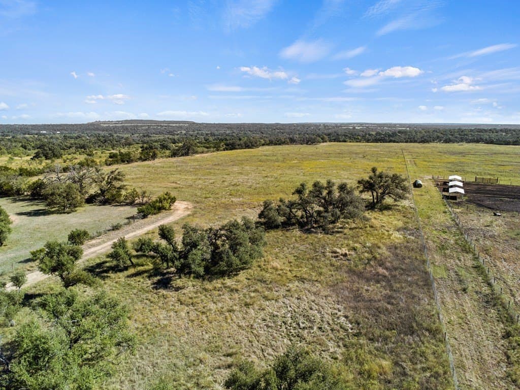 25 acres in Gillespie County gallery image 3