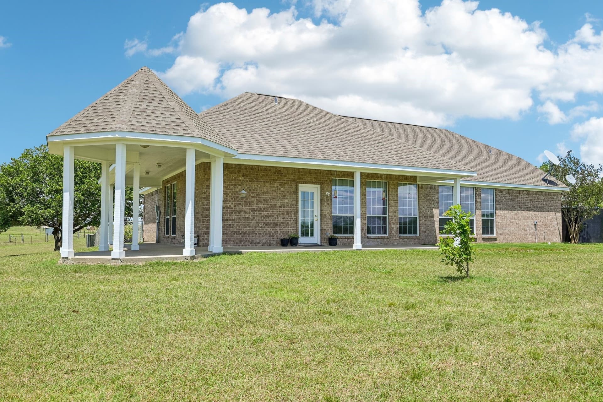 28.05 acres in Navarro County gallery image 3