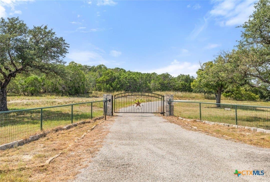 103.89 acres in Burnet County - photo 8