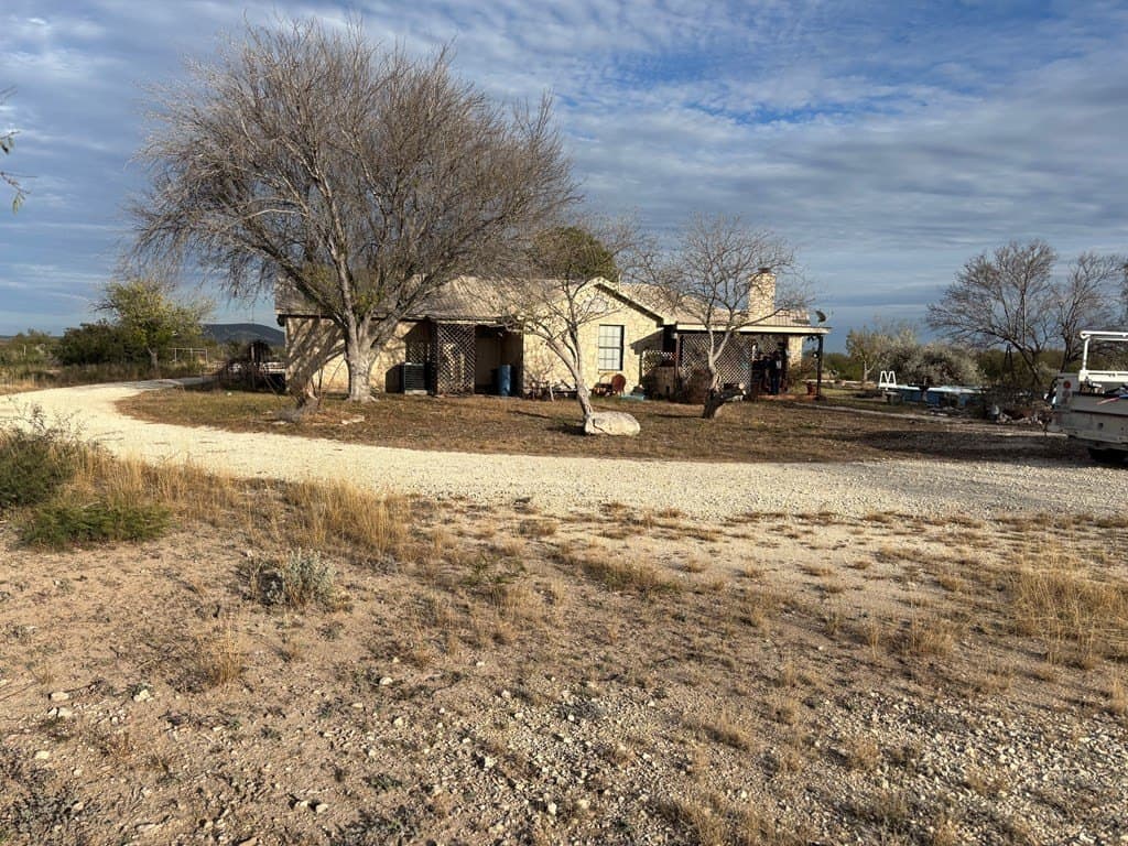204.5 acres in Kinney County gallery image 4