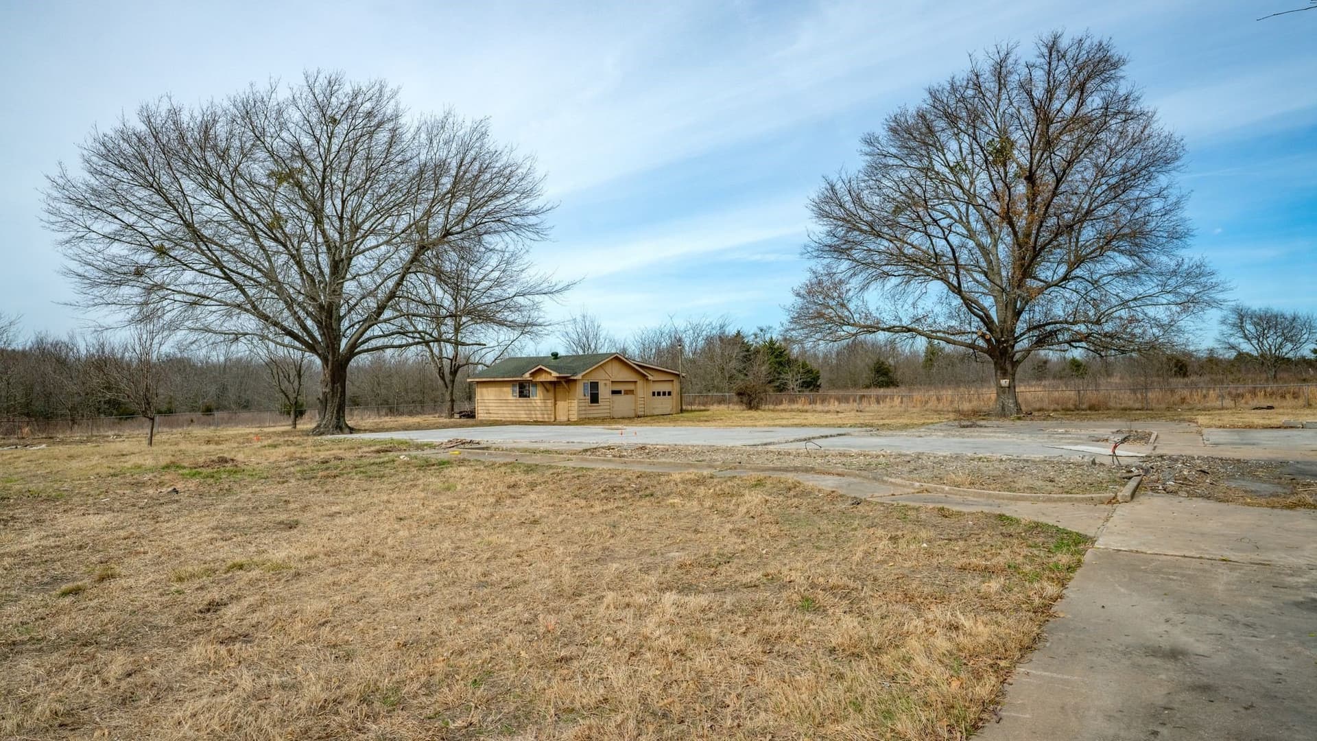 0.97 acres in Hunt County - photo 22