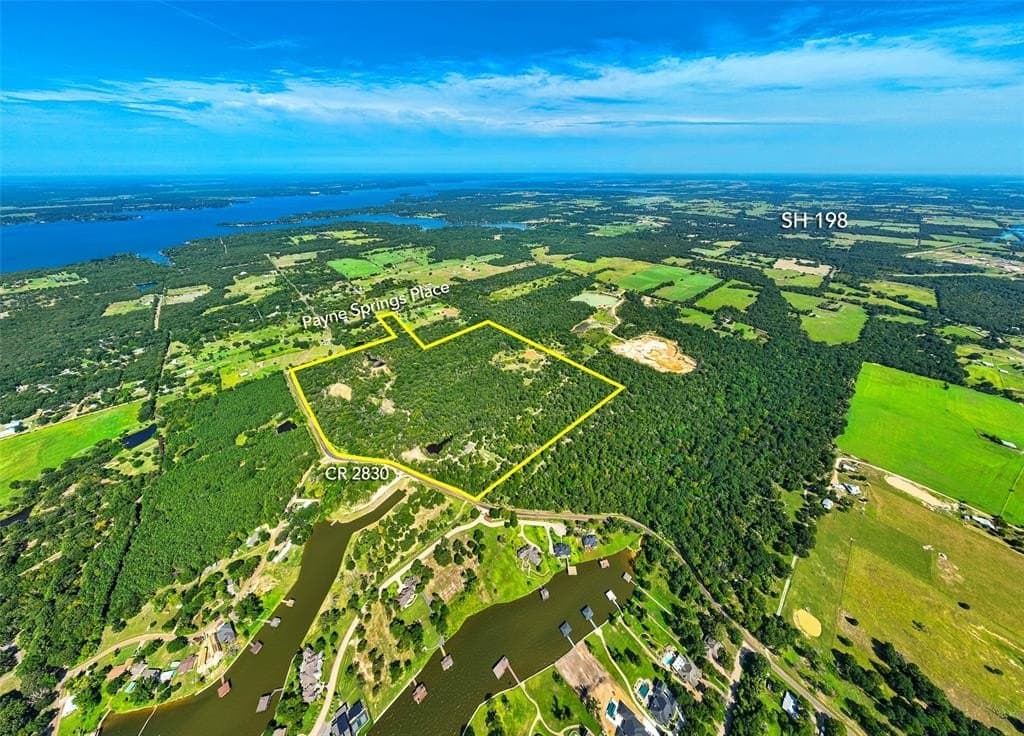 118 acres in Henderson County gallery image 4