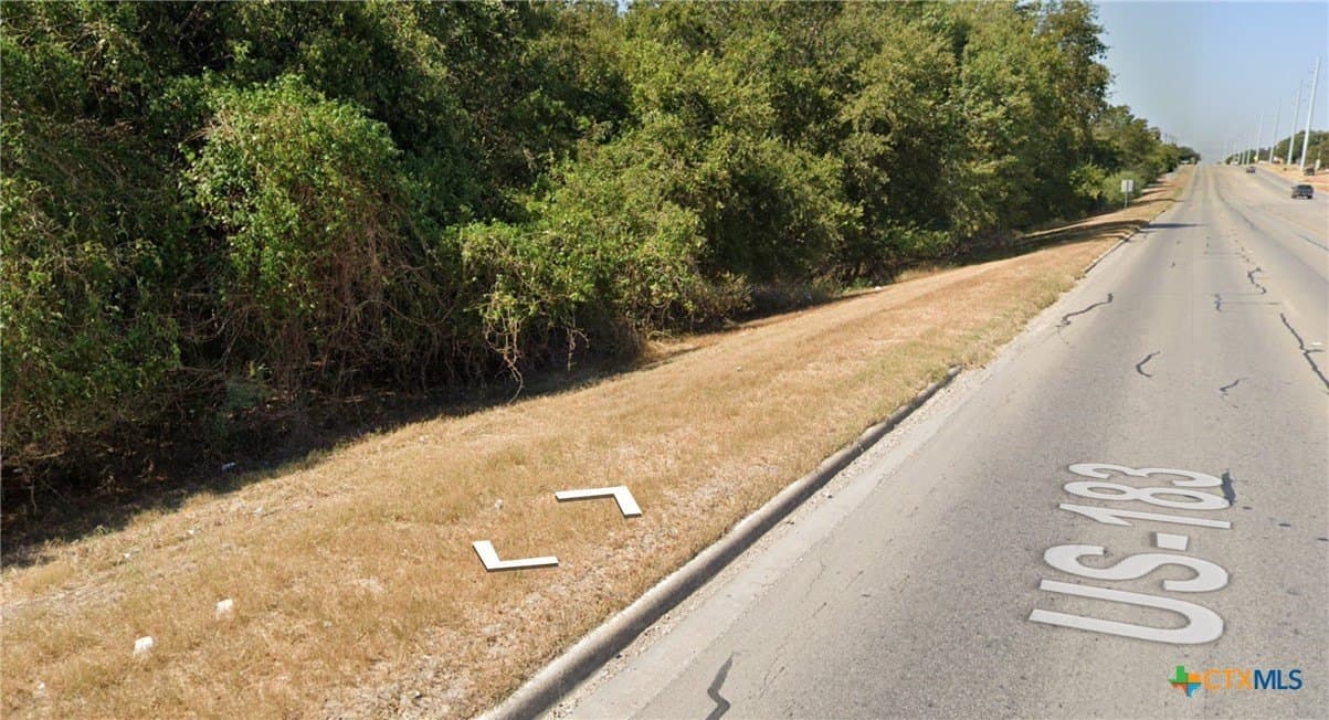0.16 acres in Gonzales County gallery image 2