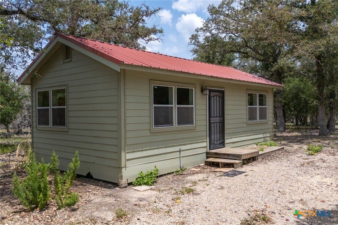 10 acres in Guadalupe County - photo 29