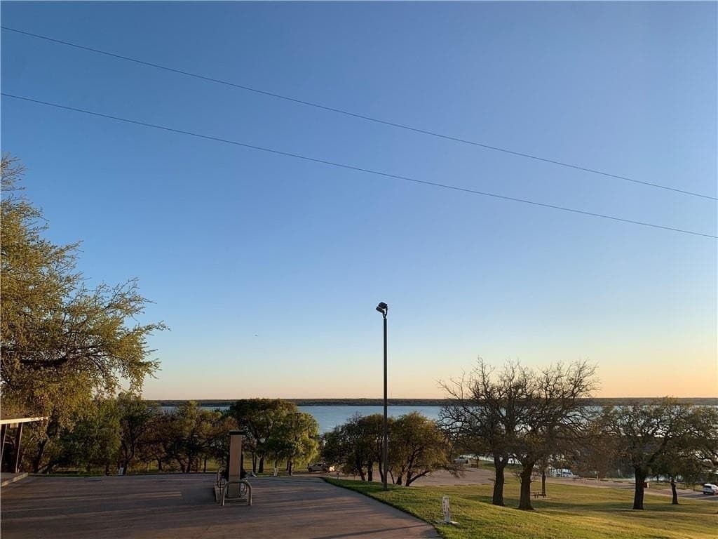 0.3 acres in Hill County gallery image 4