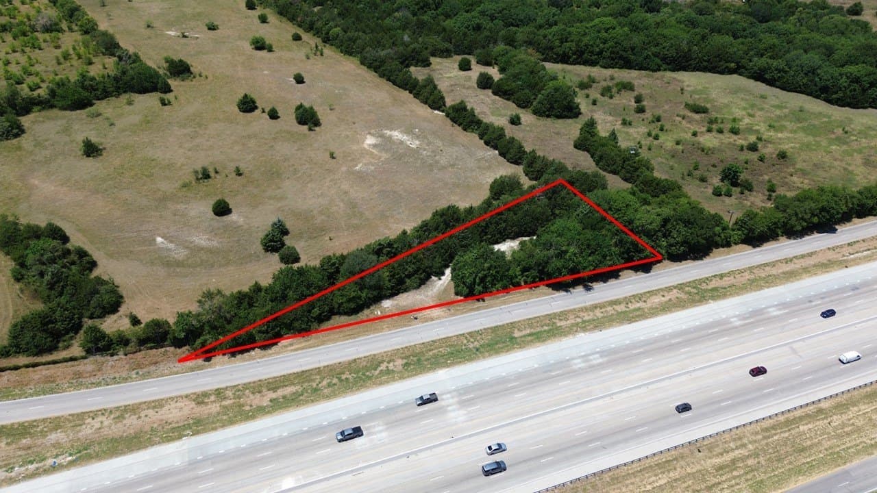 0.76 acres in Ellis County gallery image 2