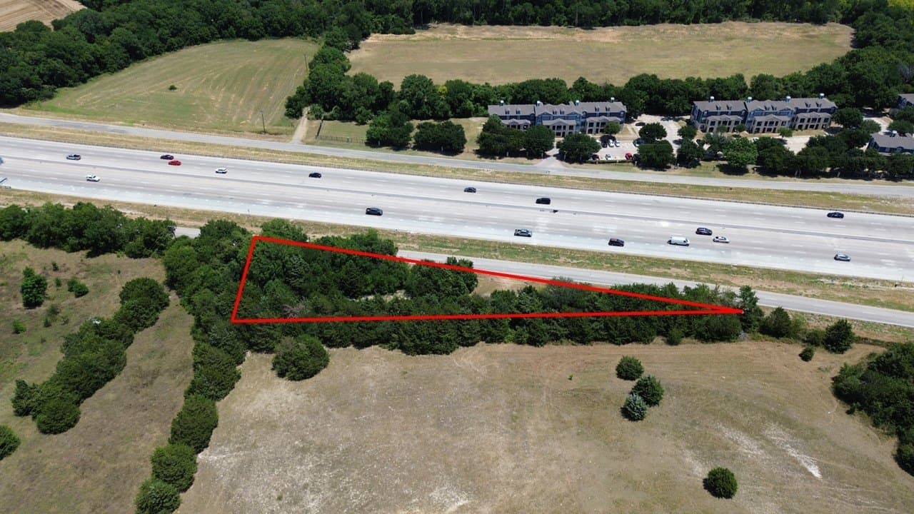 0.76 acres in Ellis County featured view