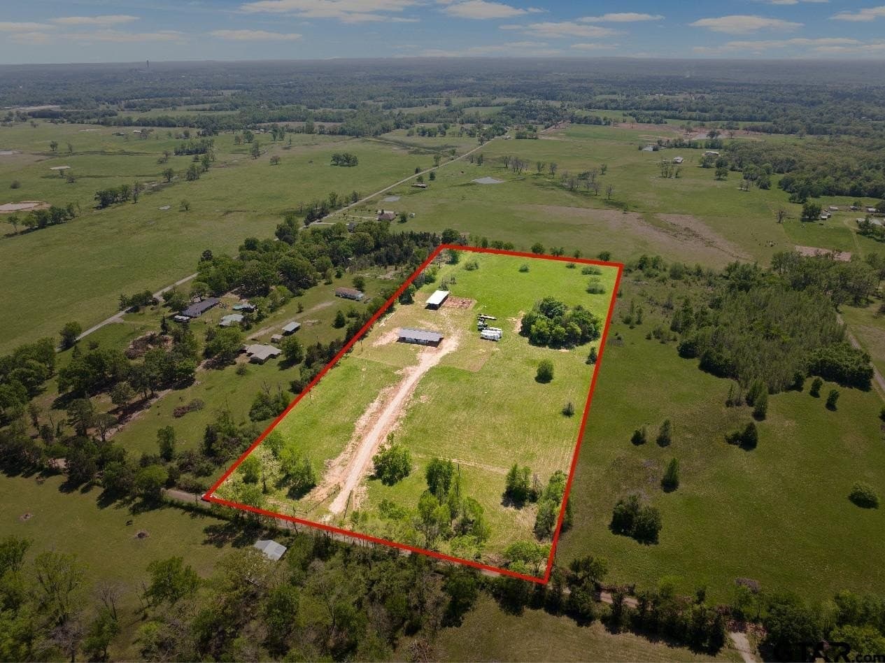 12.68 acres in Titus County