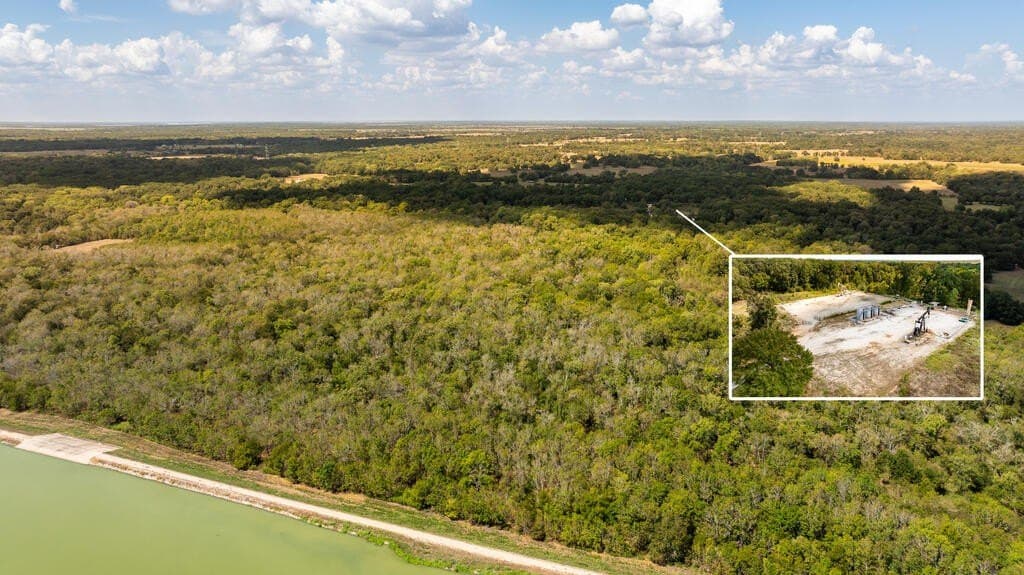 25.48 acres in NAVARRO County - photo 5