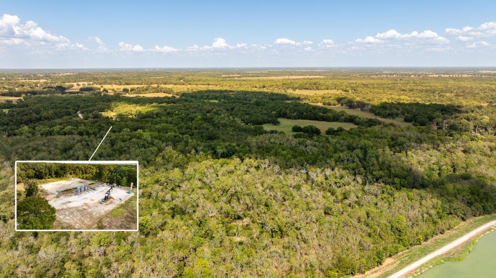 25.48 acres in NAVARRO County - photo 4