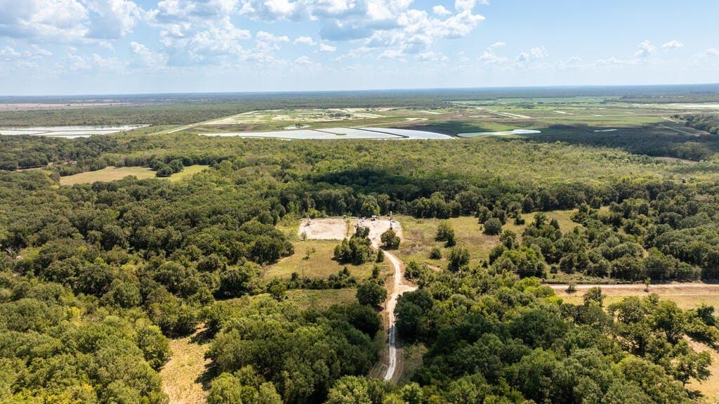 25.48 acres in NAVARRO County - photo 14