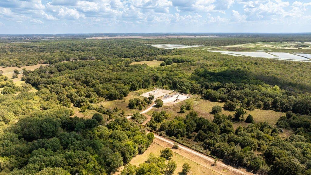 25.48 acres in NAVARRO County - photo 13