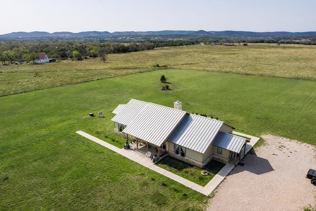 10 acres in Bandera County - photo 7