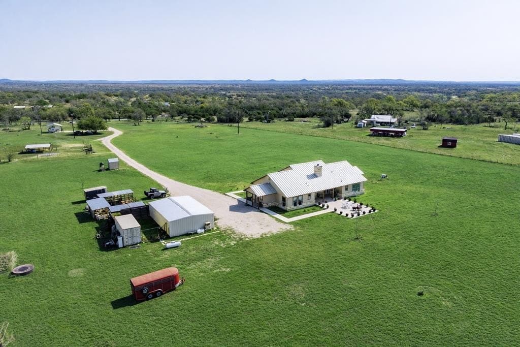 10 acres in Bandera County - photo 8
