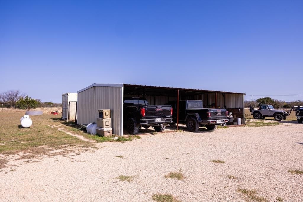 10 acres in Bandera County - photo 33