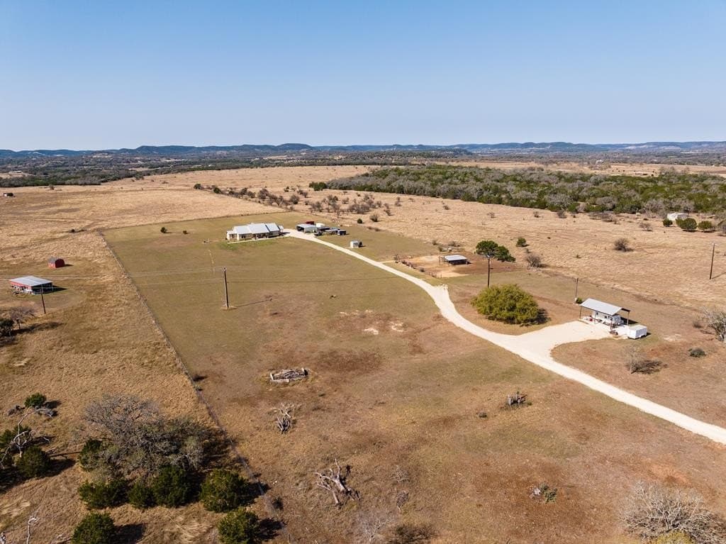 10 acres in Bandera County - photo 43