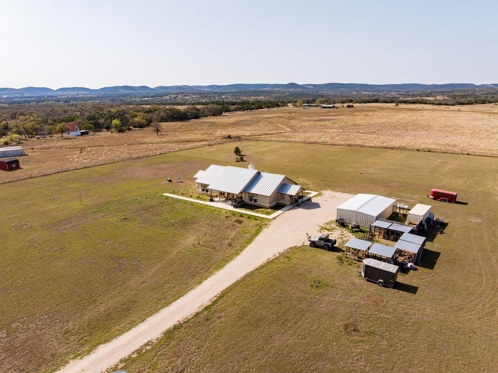 10 acres in Bandera County - photo 6