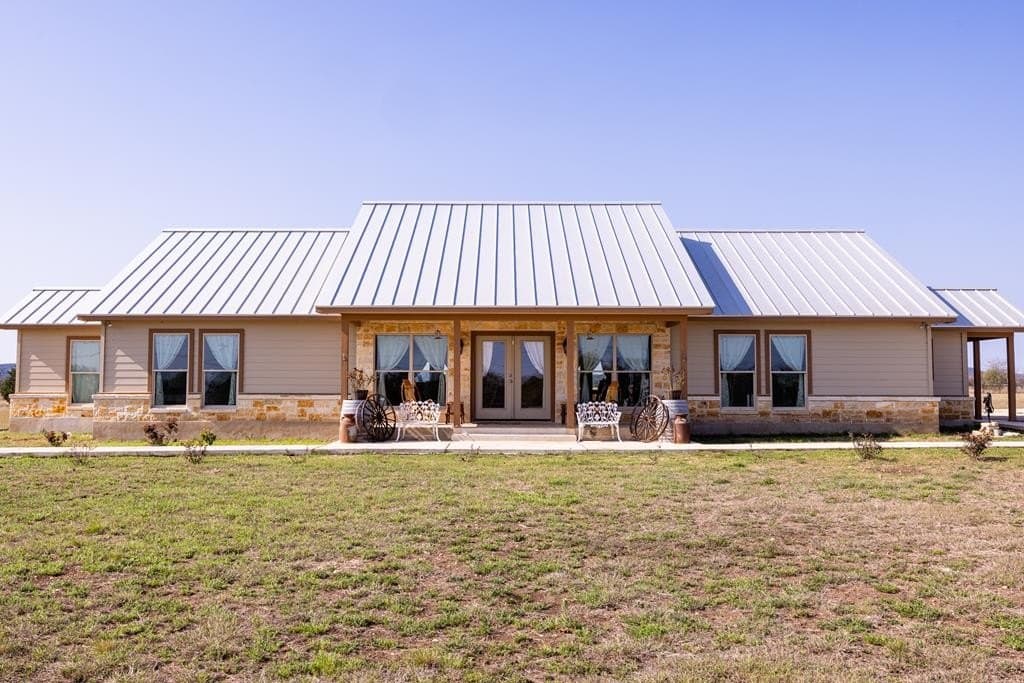 10 acres in Bandera County - photo 30