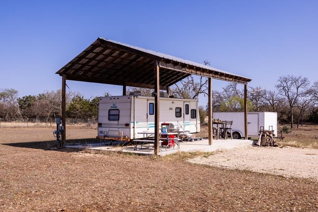 10 acres in Bandera County - photo 36