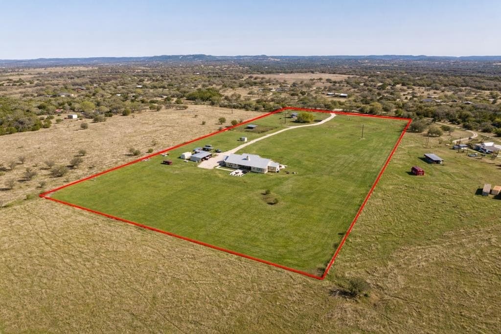 10 acres in Bandera County - photo 9