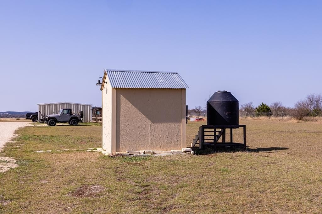 10 acres in Bandera County - photo 34