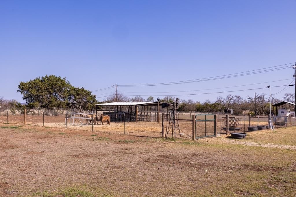 10 acres in Bandera County - photo 35