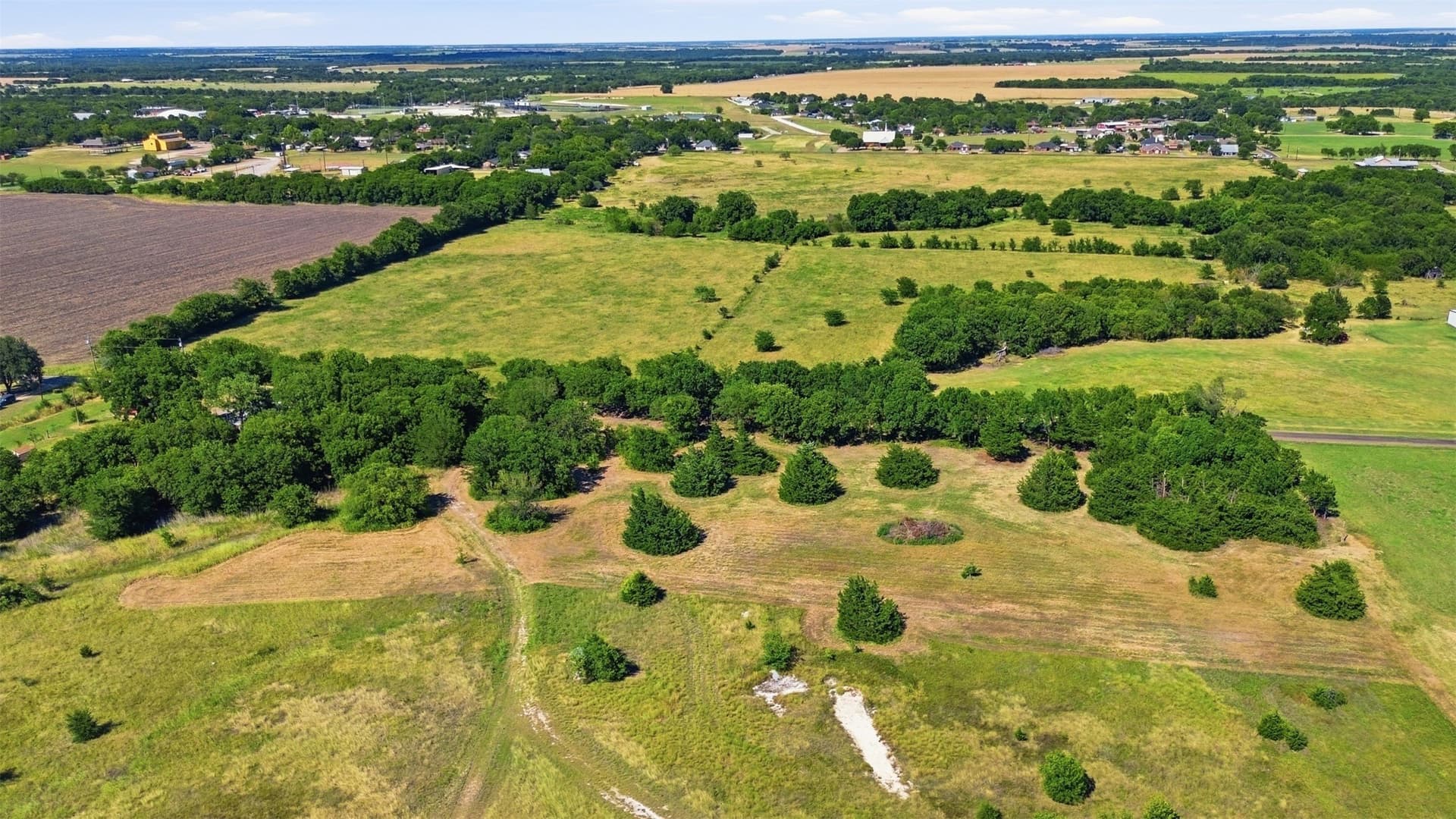 1 acres in Ellis County - photo 6