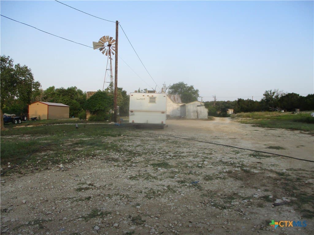 8.06 acres in Lampasas County gallery image 2