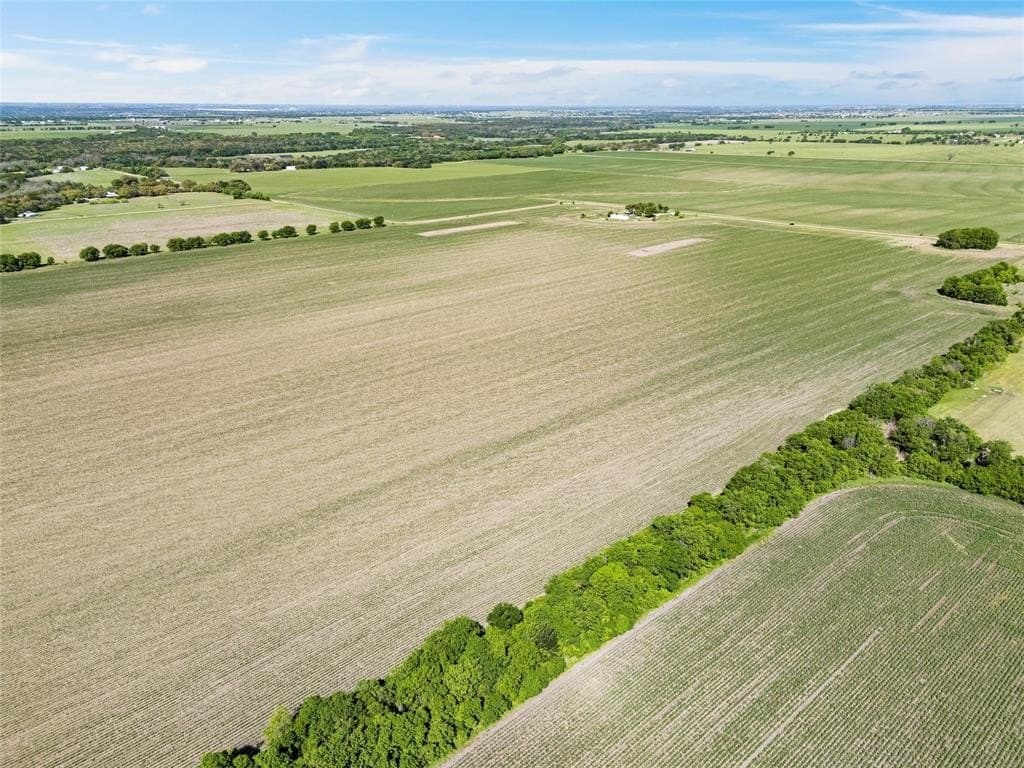 1.34 acres in McLennan County gallery image 4