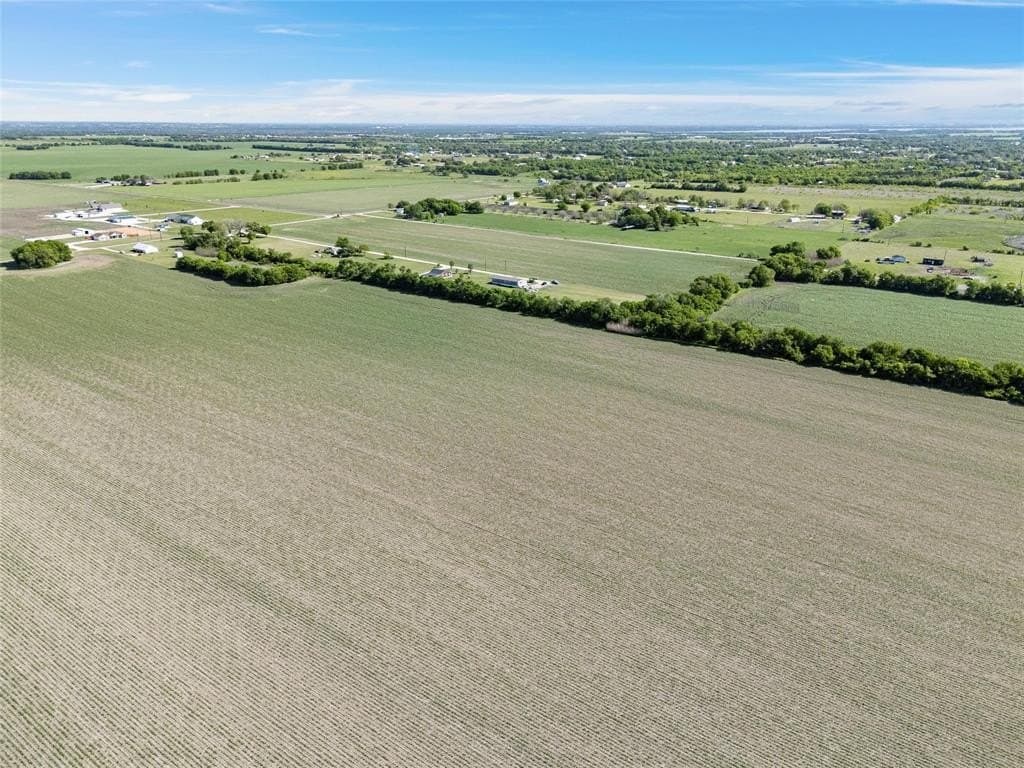 1.34 acres in McLennan County gallery image 3