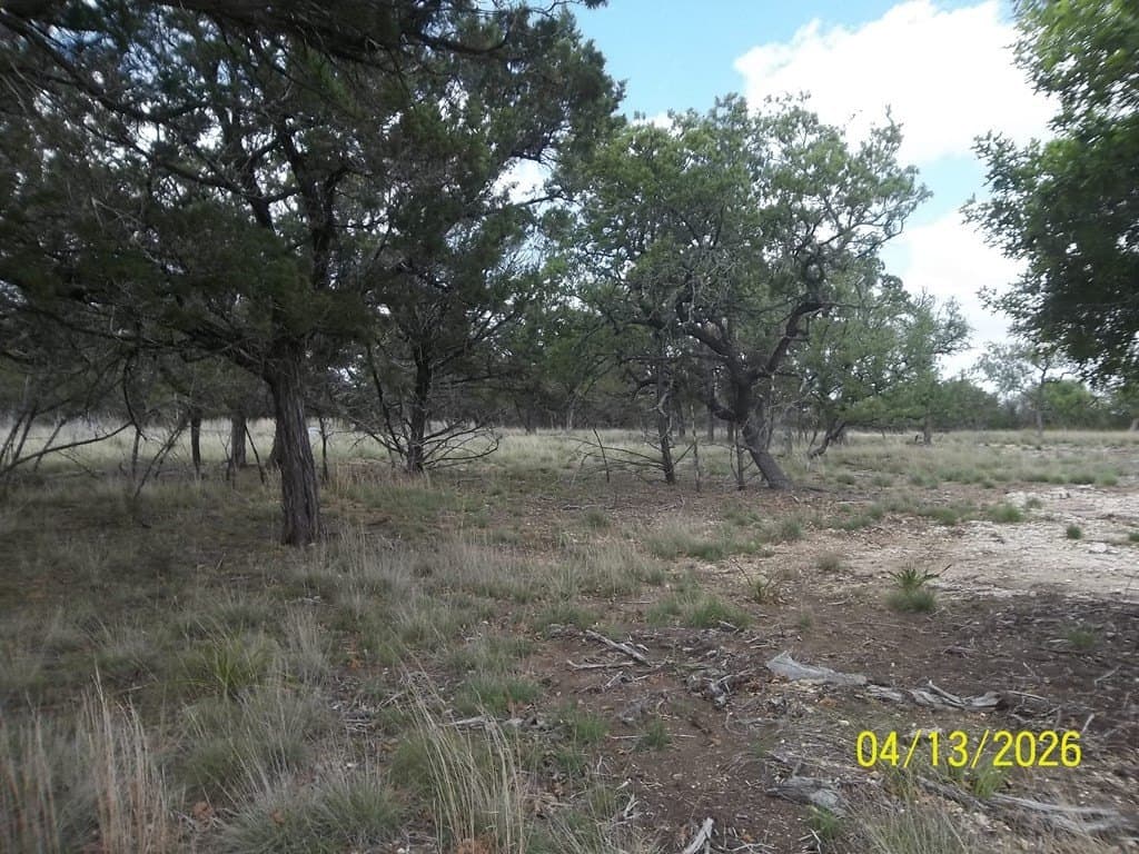 3.05 acres in Kerr County - photo 7