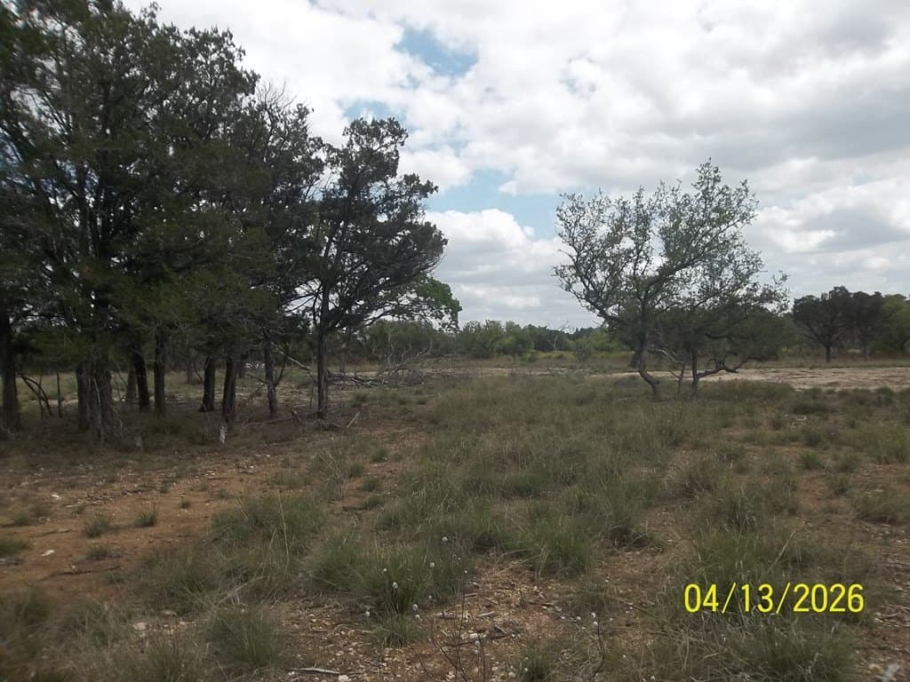 3.05 acres in Kerr County - photo 8