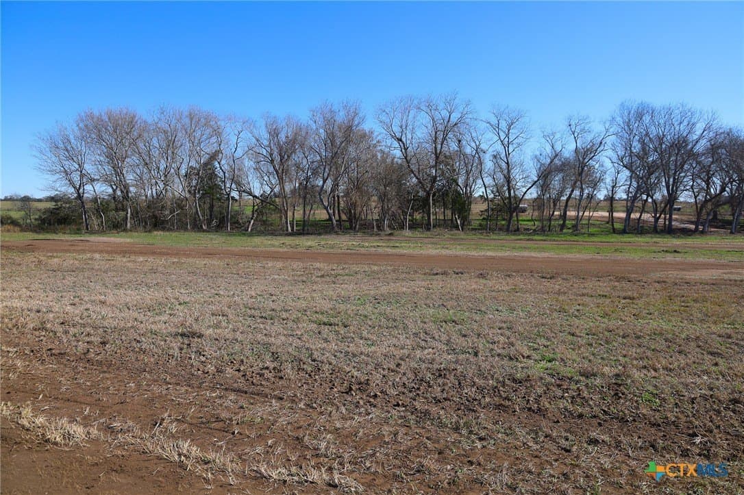 2.41 acres in Lavaca County - photo 10