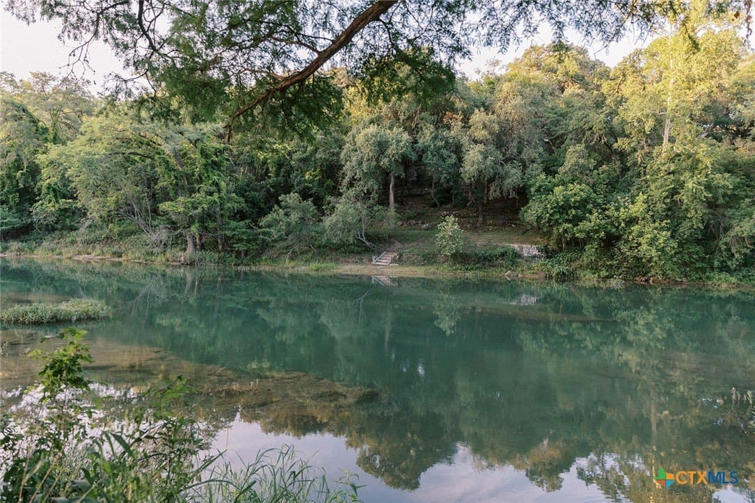 0.59 acres in Comal County - photo 5