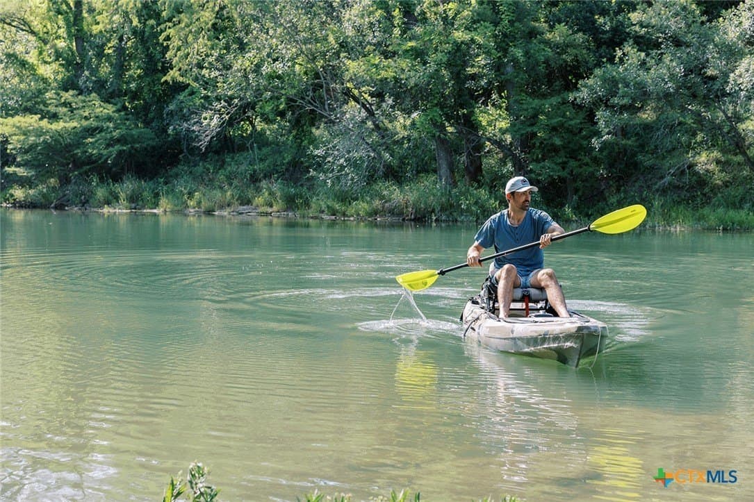 0.59 acres in Comal County - photo 4