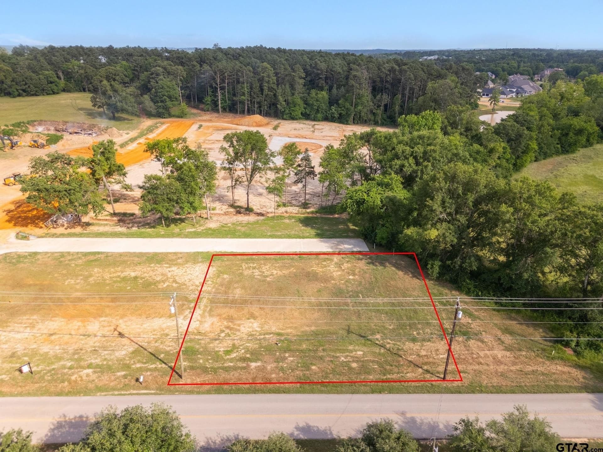 0.56 acres in Smith County