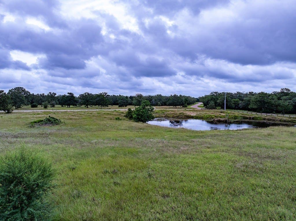4.89 acres in Fayette County gallery image 3