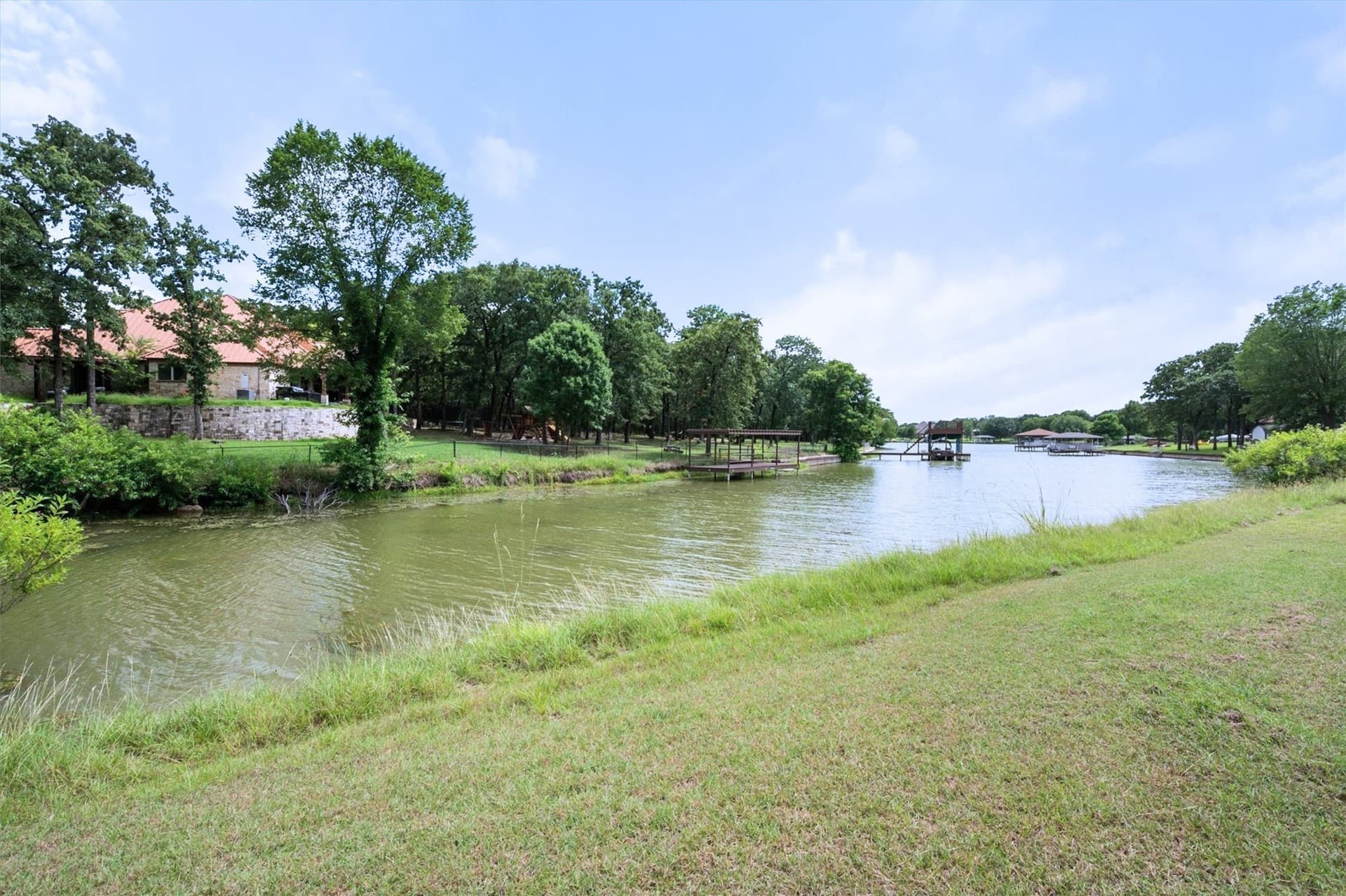 10.3 acres in Navarro County