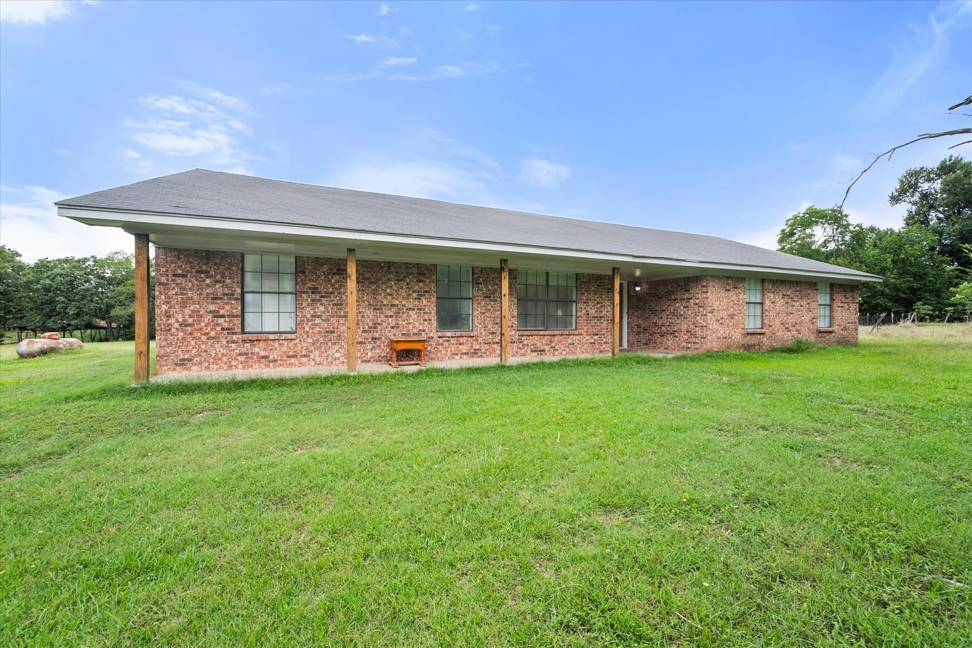 10.3 acres in Navarro County gallery image 4