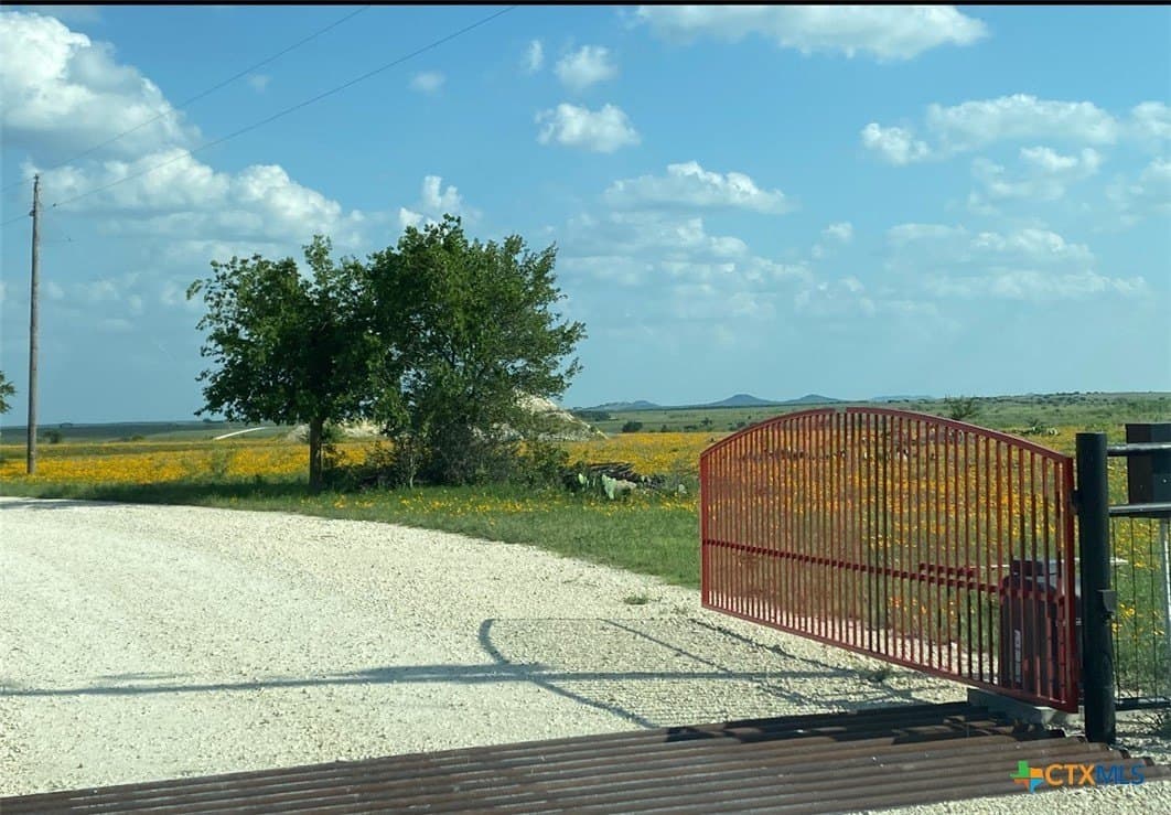 25.01 acres in Lampasas County featured view