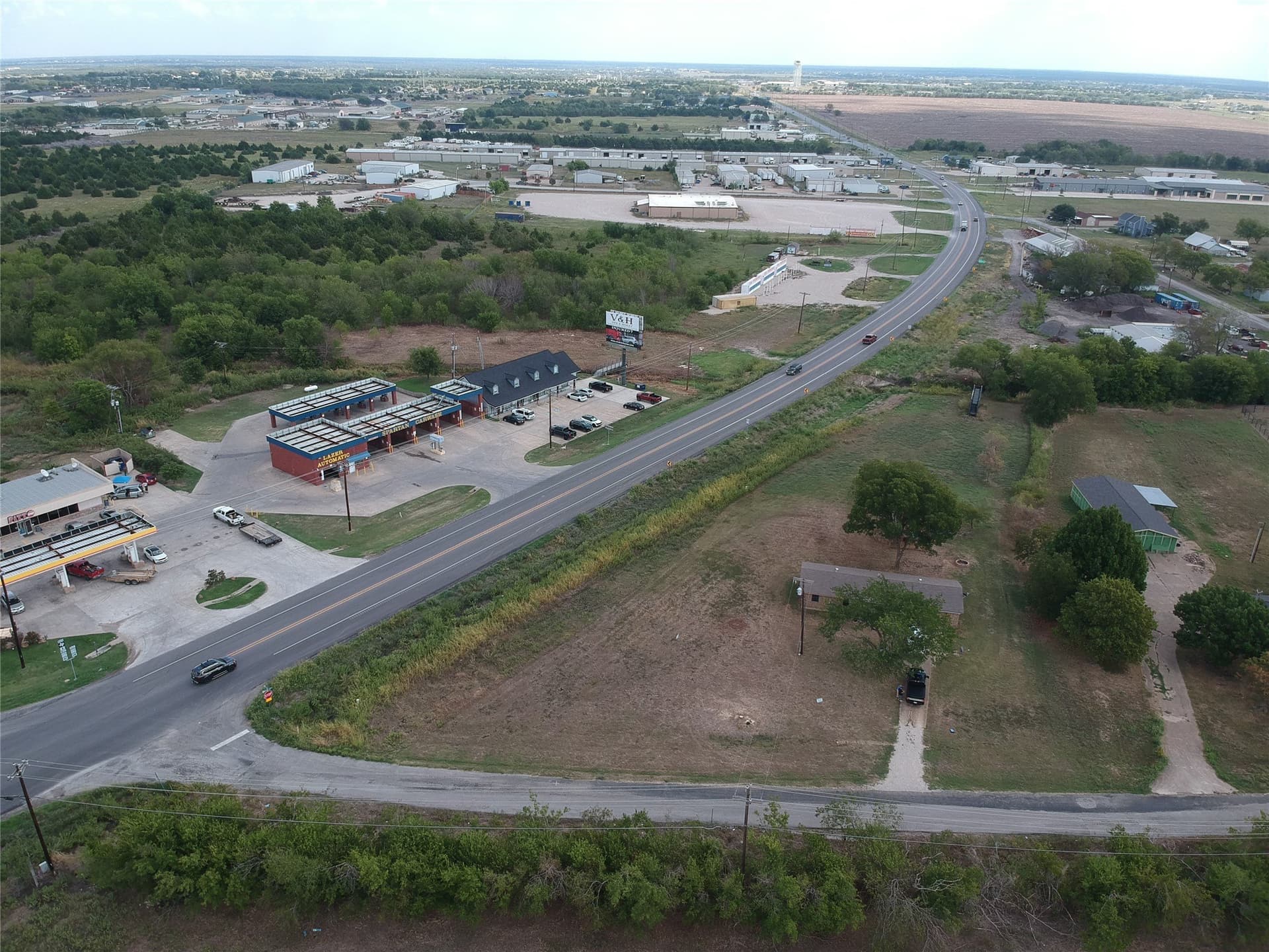 1.1 acres in Rockwall County gallery image 2