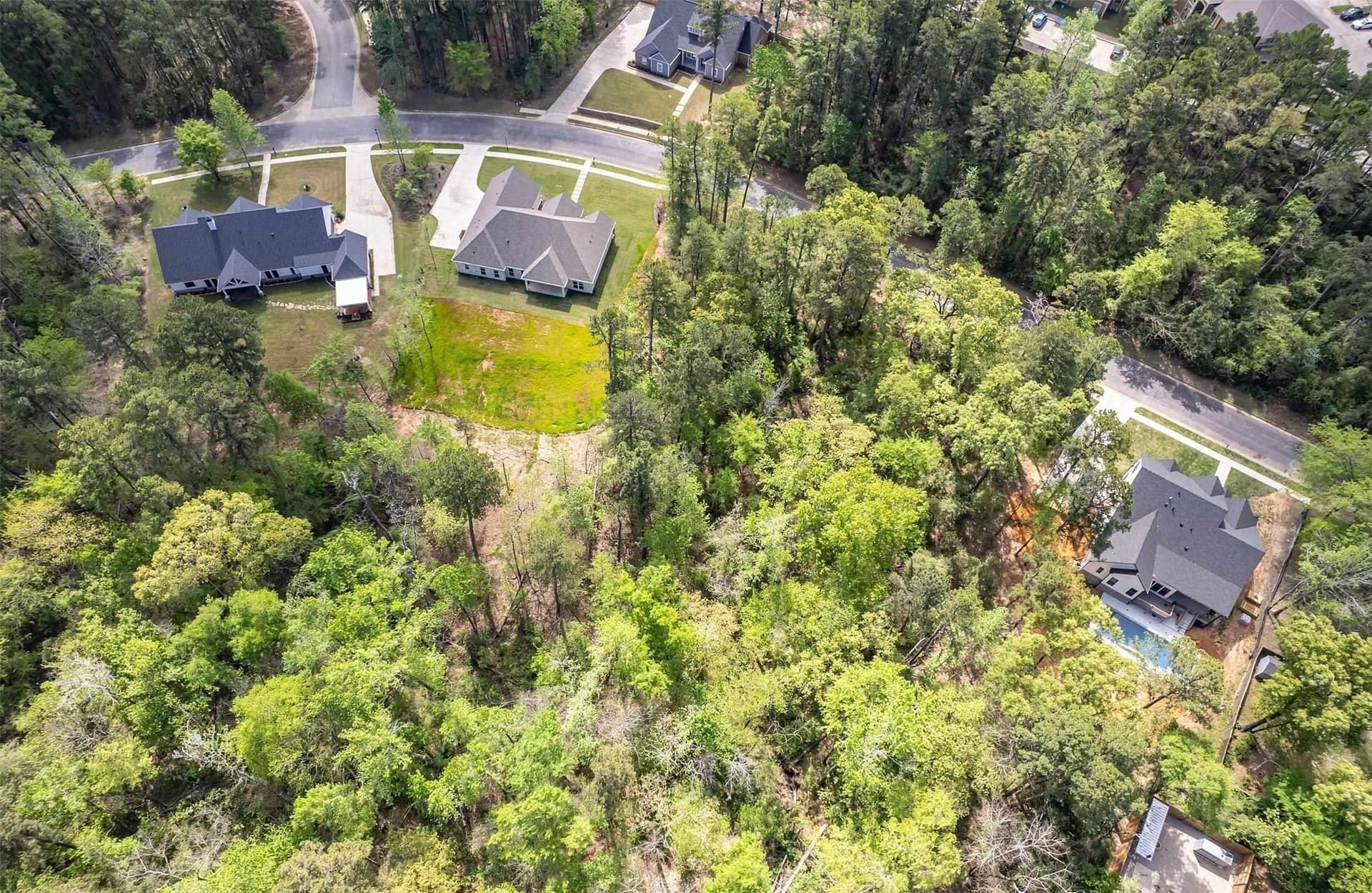 0.55 acres in Smith County - photo 14